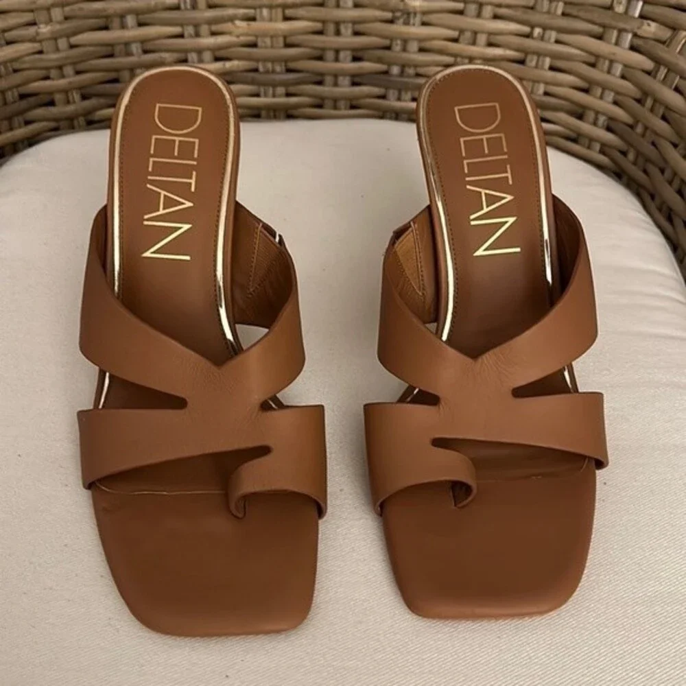 Deltan Women Leather Square Toe Sandals Size 9.5